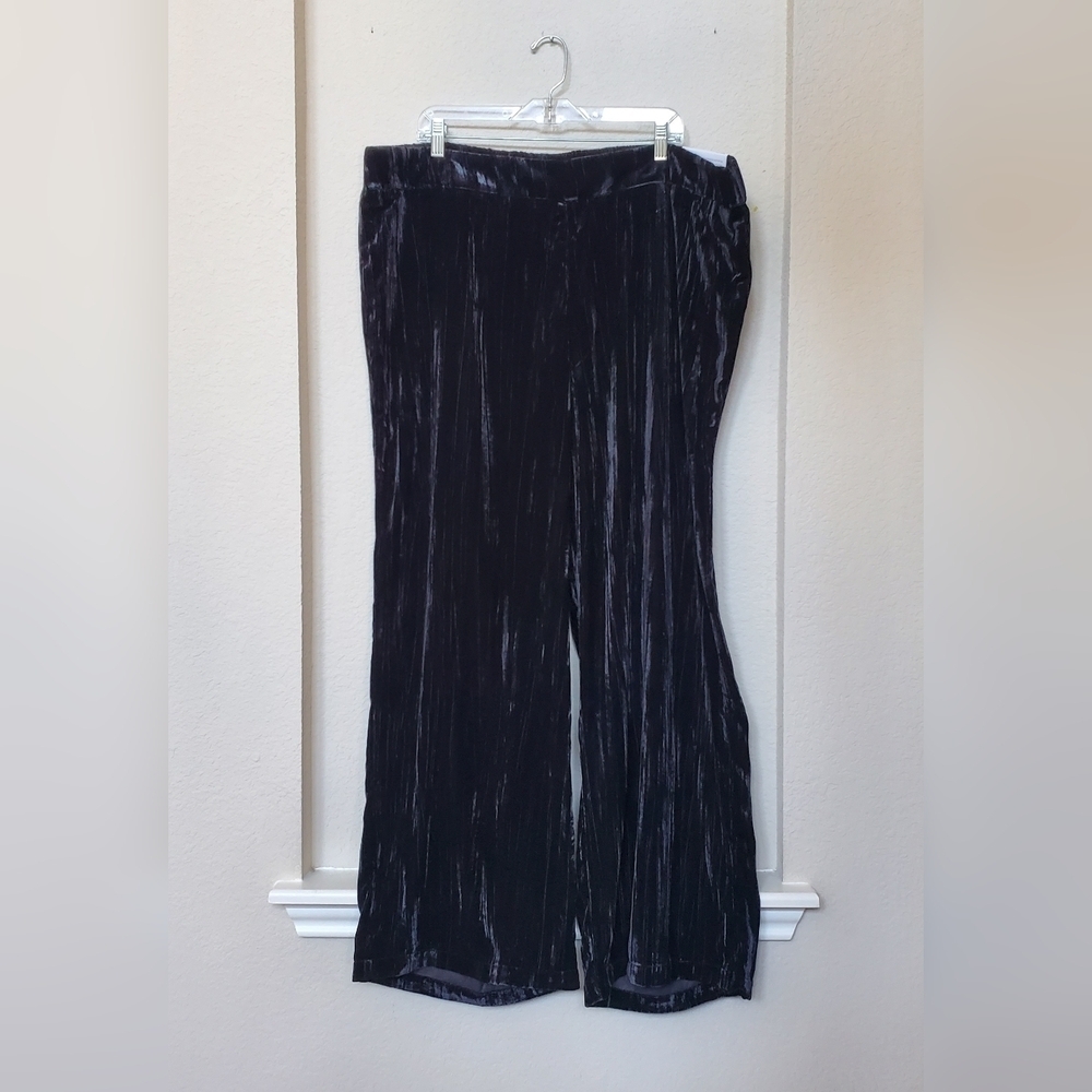 Soft Surroundings Ladies Crushed Velvet Wide Leg Pull On Pants. Size 2x (22W)